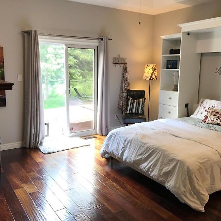 Cozy Luxury On The Thames In Ontario! Lejlighed London Eksteriør billede